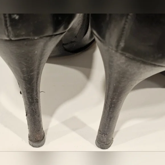 Roberto Cavalli Black Leather Heeled Boots - Picture 9 of 15